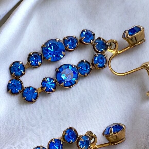 Vintage Royal Blue Stones Dangling Screw Back Earrings Prom Wedding Classic - Picture 3 of 4